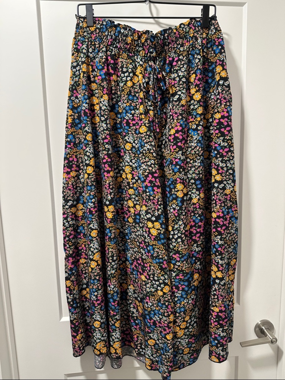 Floral Wide Leg Pants - Picture 1 of 3